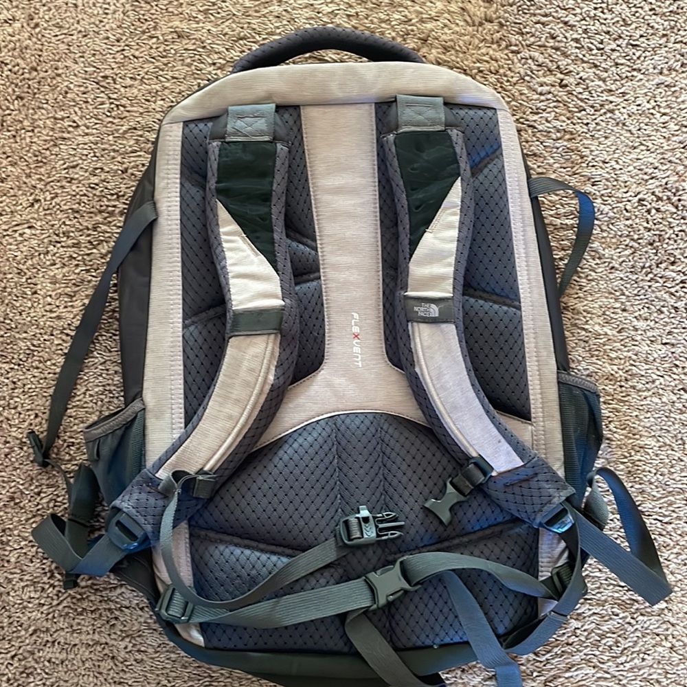 North Face Backpack - Picture 2 of 5